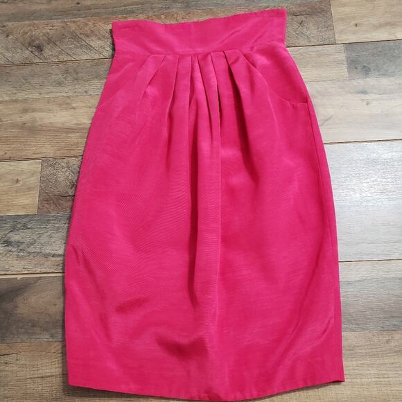Chic Fuchsia Pencil Skirt - Picture 1 of 6